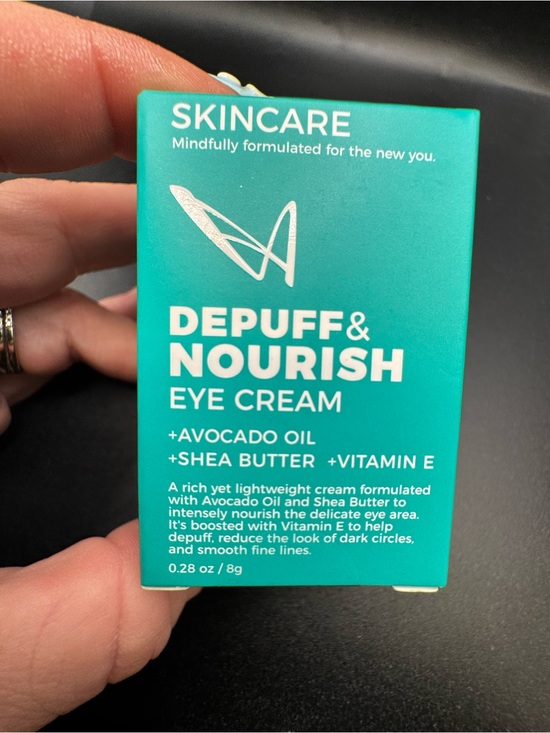 Other - 5/$25 NWT Depuff & Nourish Eye Cream
